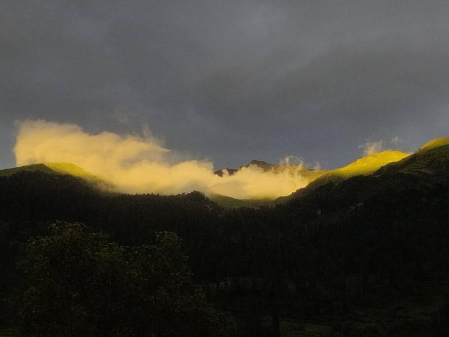 Gharsa - Your Mountain Home Манали Экстерьер фото